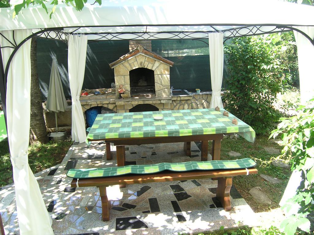 Apartman Vera Krk Town Bagian luar foto